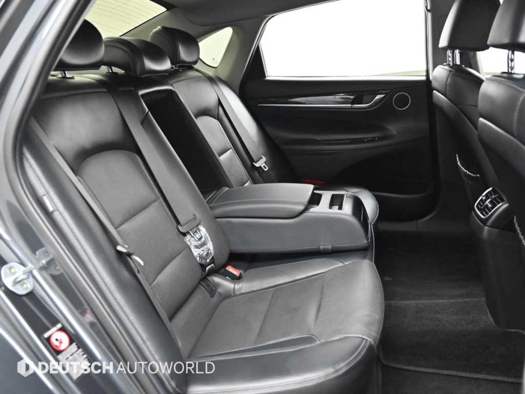 HYUNDAI Grandeur - Vista 12