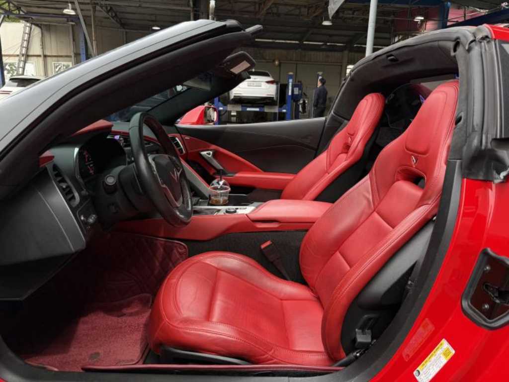 Chevrolet Corvette - Vista 4
