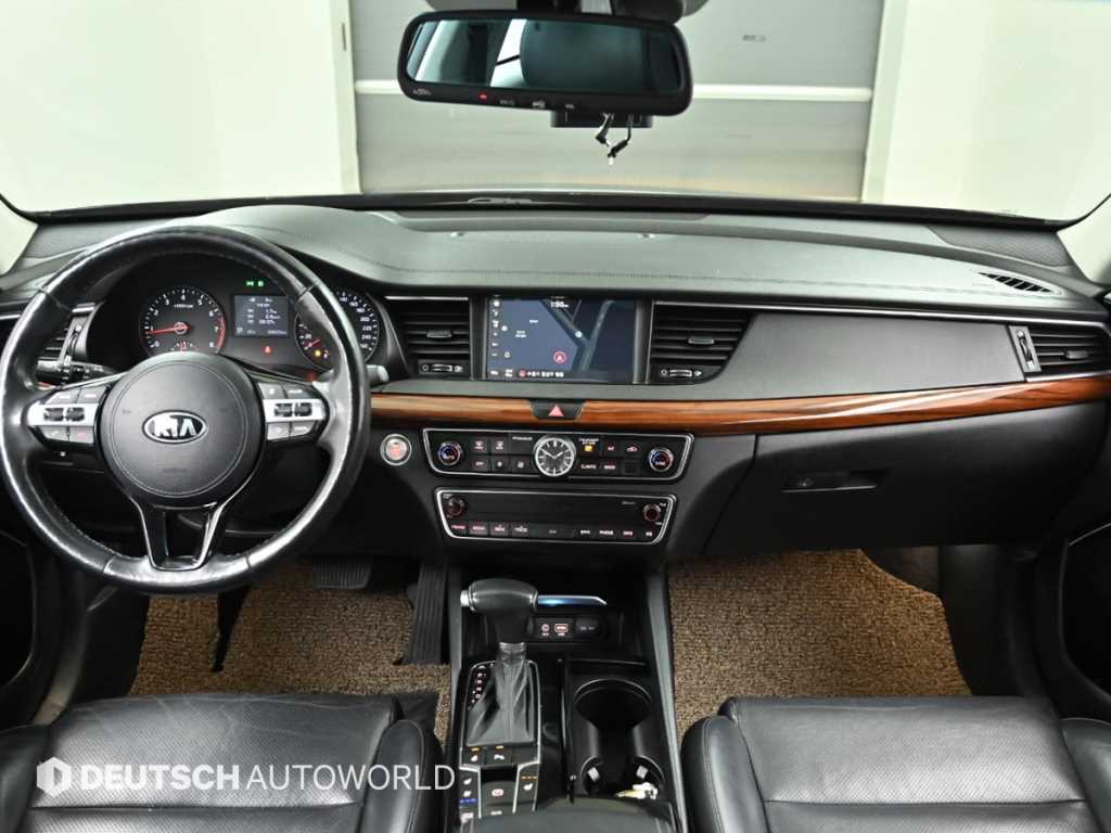 KIA K7 - Vista 8