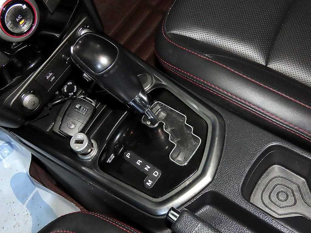 Ssangyong Tivoli - Vista 12