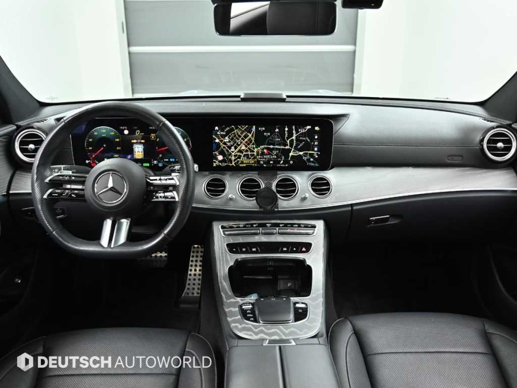 Mercedes Benz E class - Vista 7