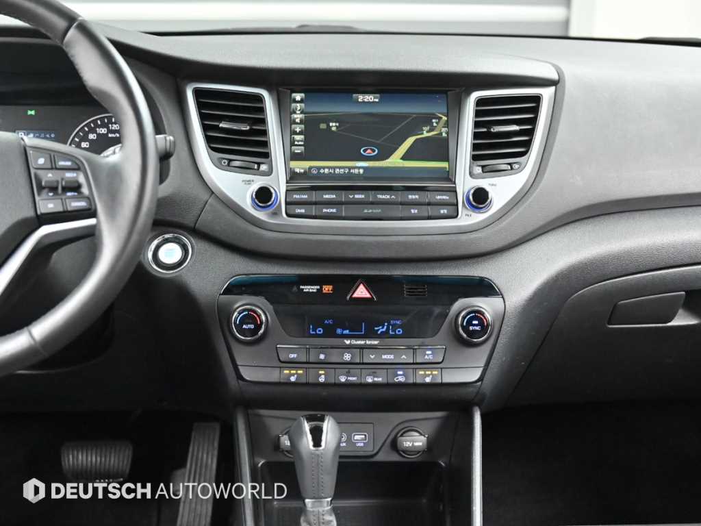 HYUNDAI Tucson 2017 Blanco - Importación desde Corea - HF Imports Iquique - Foto 14