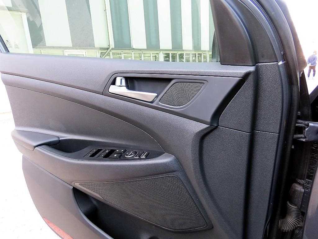 HYUNDAI Tucson - Vista 11