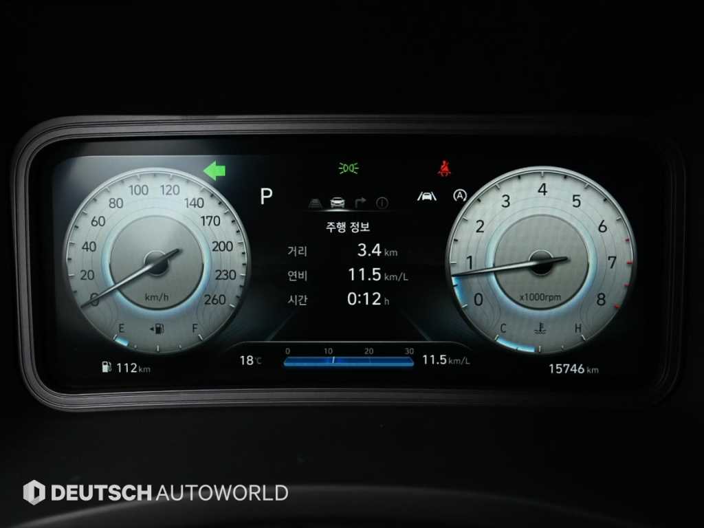 HYUNDAI Kona - Vista 8