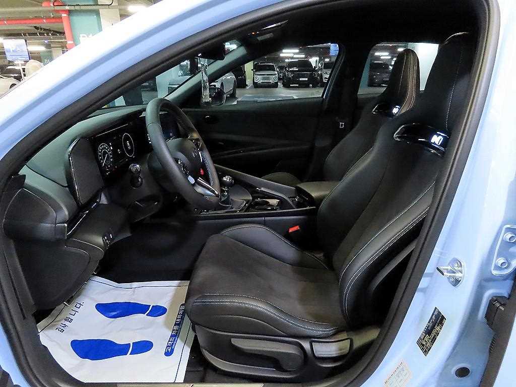 HYUNDAI Avante - Vista 6