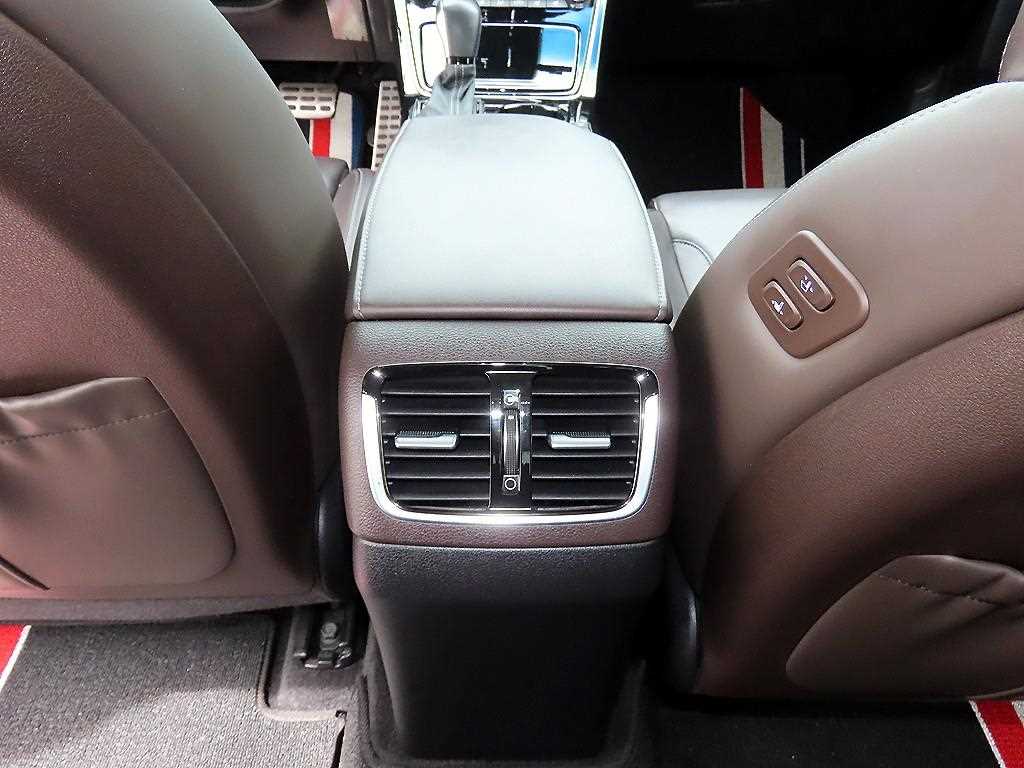 HYUNDAI Grandeur 2018 Negro - Importación desde Corea - HF Imports Iquique - Foto 16