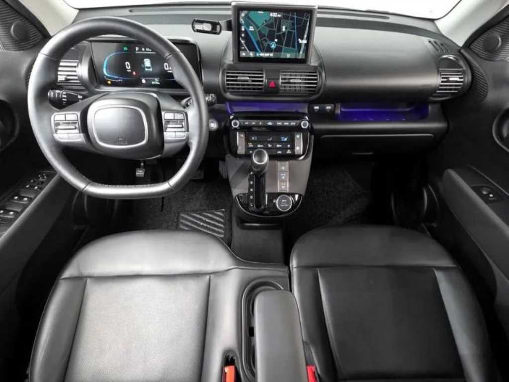 HYUNDAI Casper - Vista 5