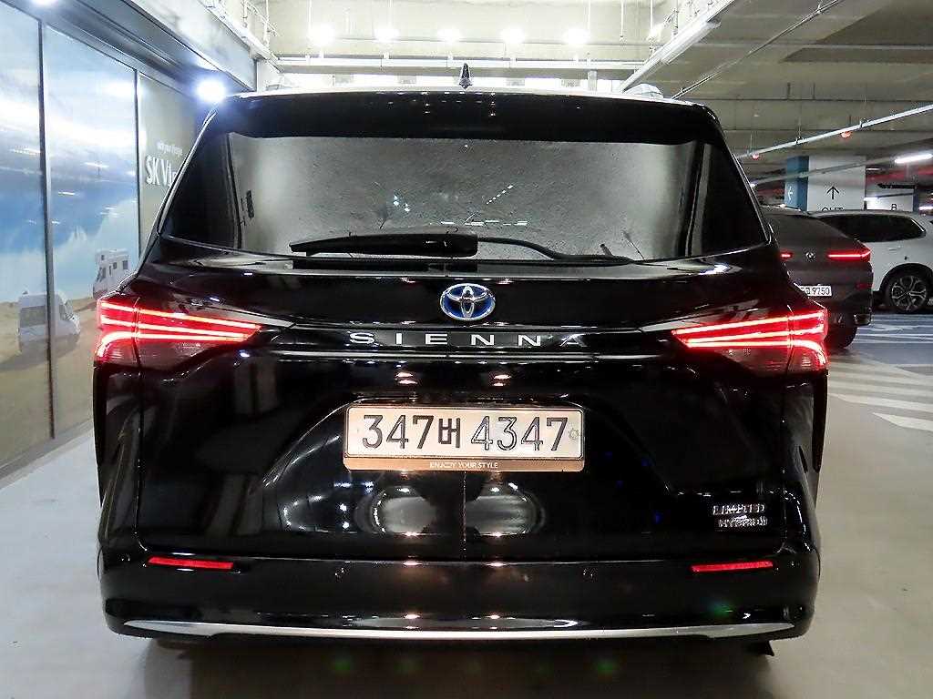 Toyota Siena - Vista 5