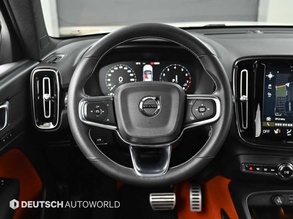 Volvo XC40 2021 Blanco - Importación desde Corea - HF Imports Iquique - Foto 13