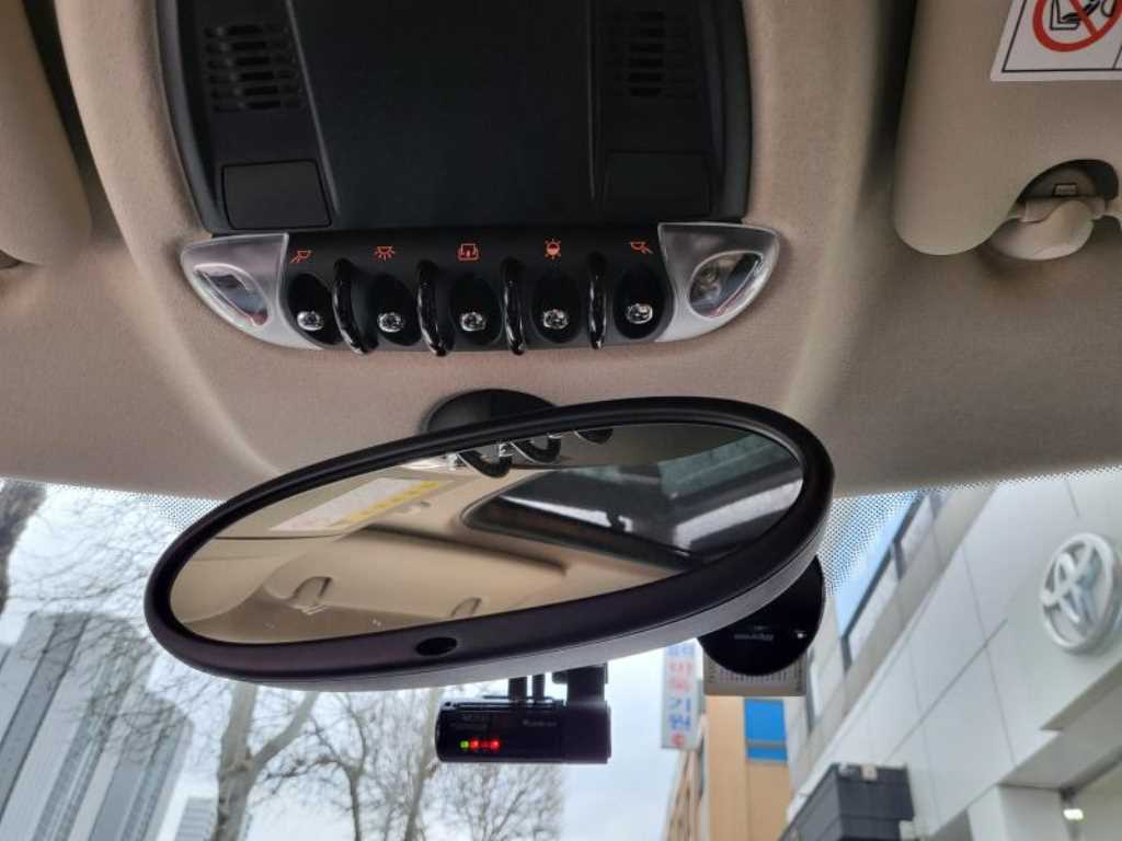 Mini Countryman - Vista 8