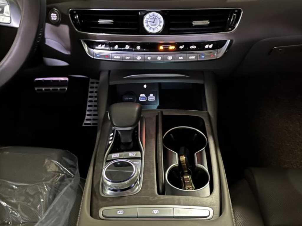 KIA K9 - Vista 11