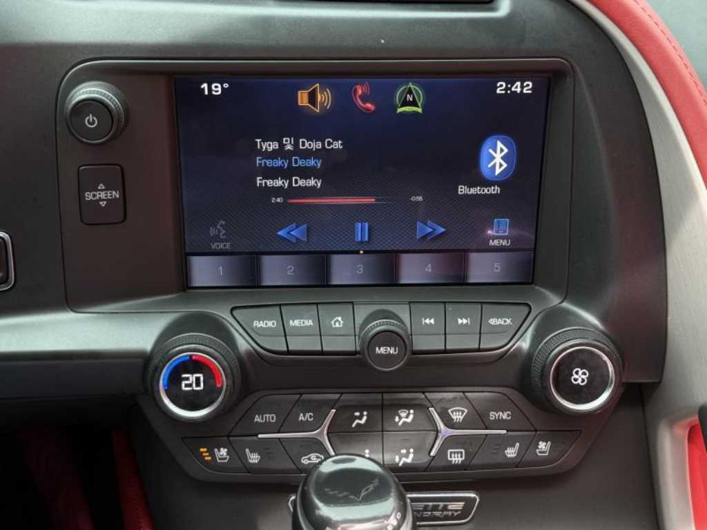 Chevrolet Corvette - Vista 7