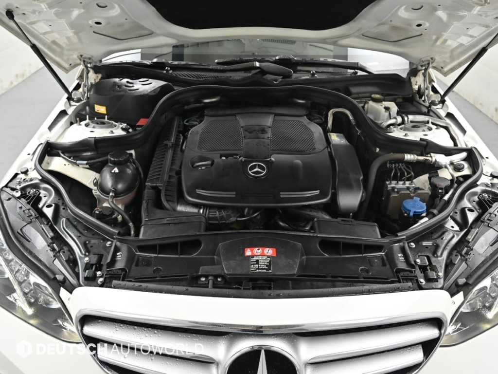 Mercedes Benz E class - Vista 6