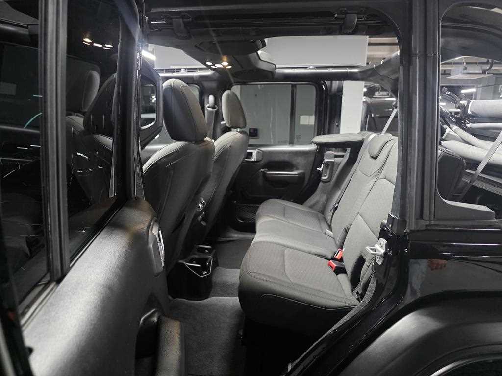 Jeep Wrangler - Vista 8