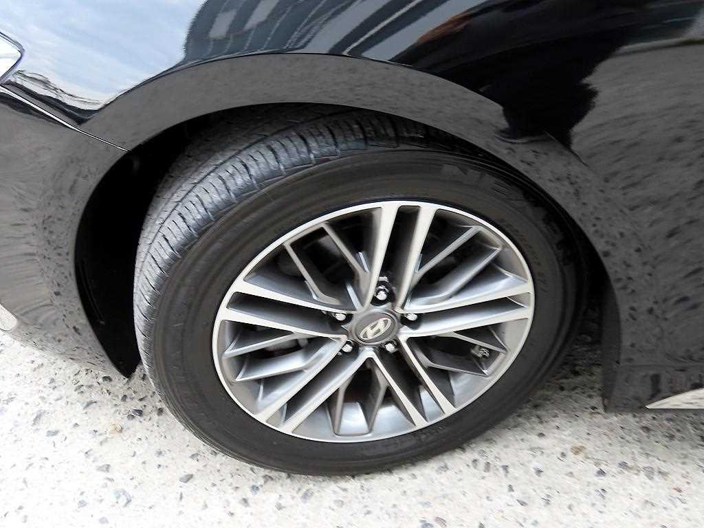 HYUNDAI Grandeur 2018 Negro - Importación desde Corea - HF Imports Iquique - Foto 20