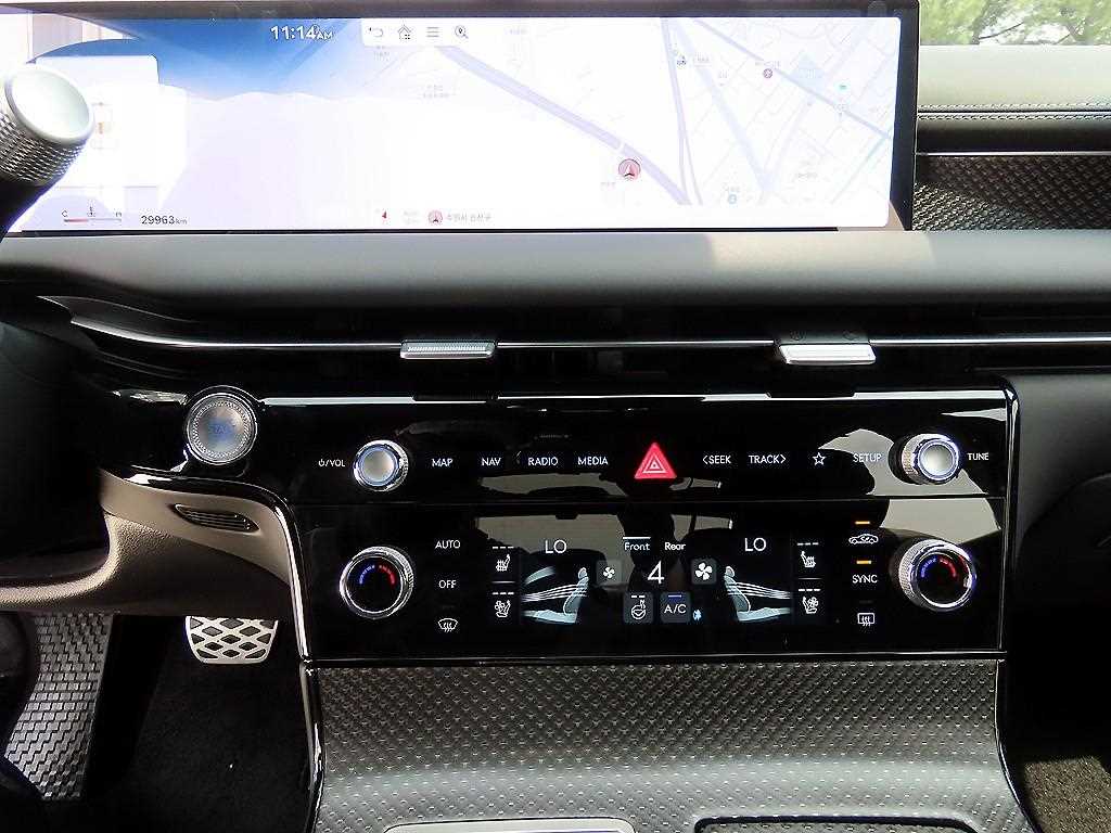 Genesis G80 2025 Negro - Importación desde Corea - HF Imports Iquique - Foto 14