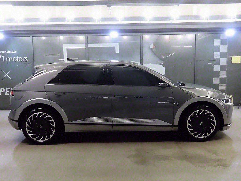 HYUNDAI Ioniq 5 - Vista 3