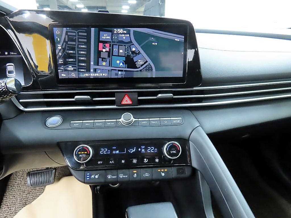 HYUNDAI Avante 2021 Blanco - Importación desde Corea - HF Imports Iquique - Foto 13