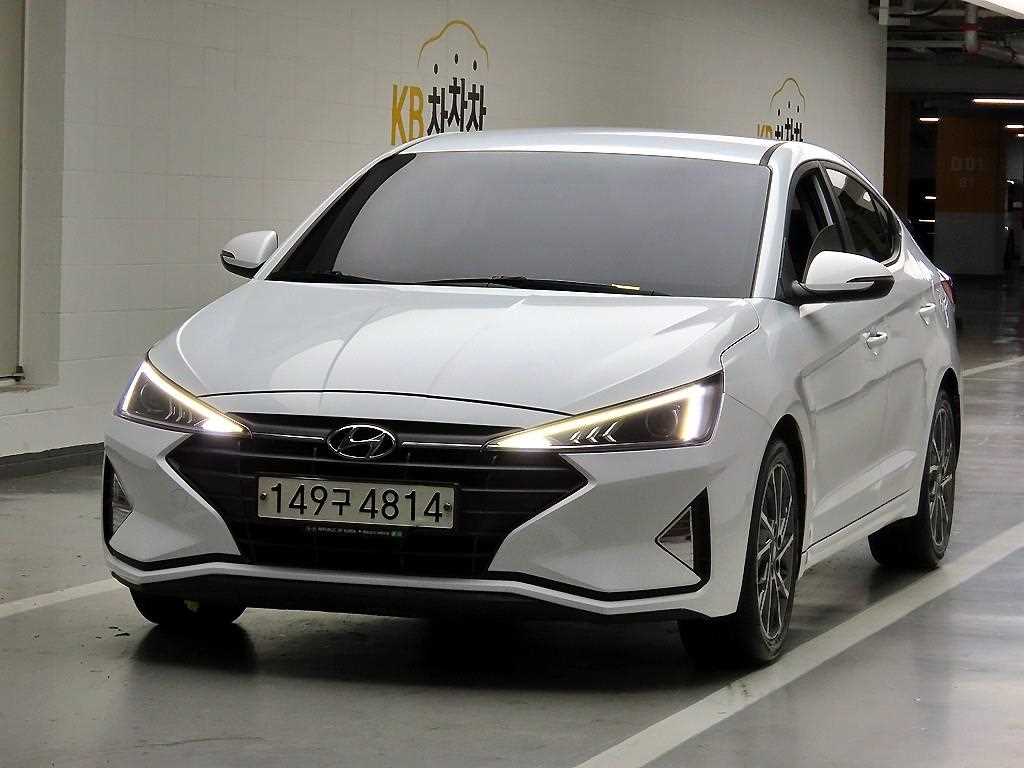 HYUNDAI Avante 2019 Blanco - Importación desde Corea - HF Imports Iquique - Foto 1