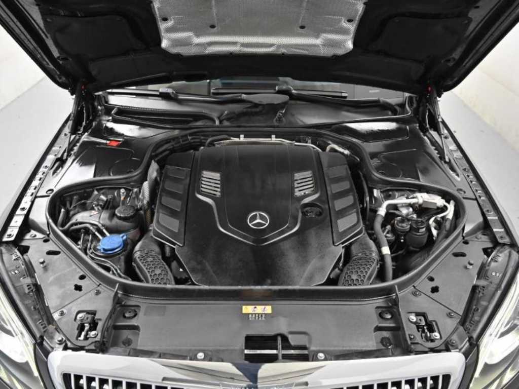 Mercedes Benz S Class - Vista 7