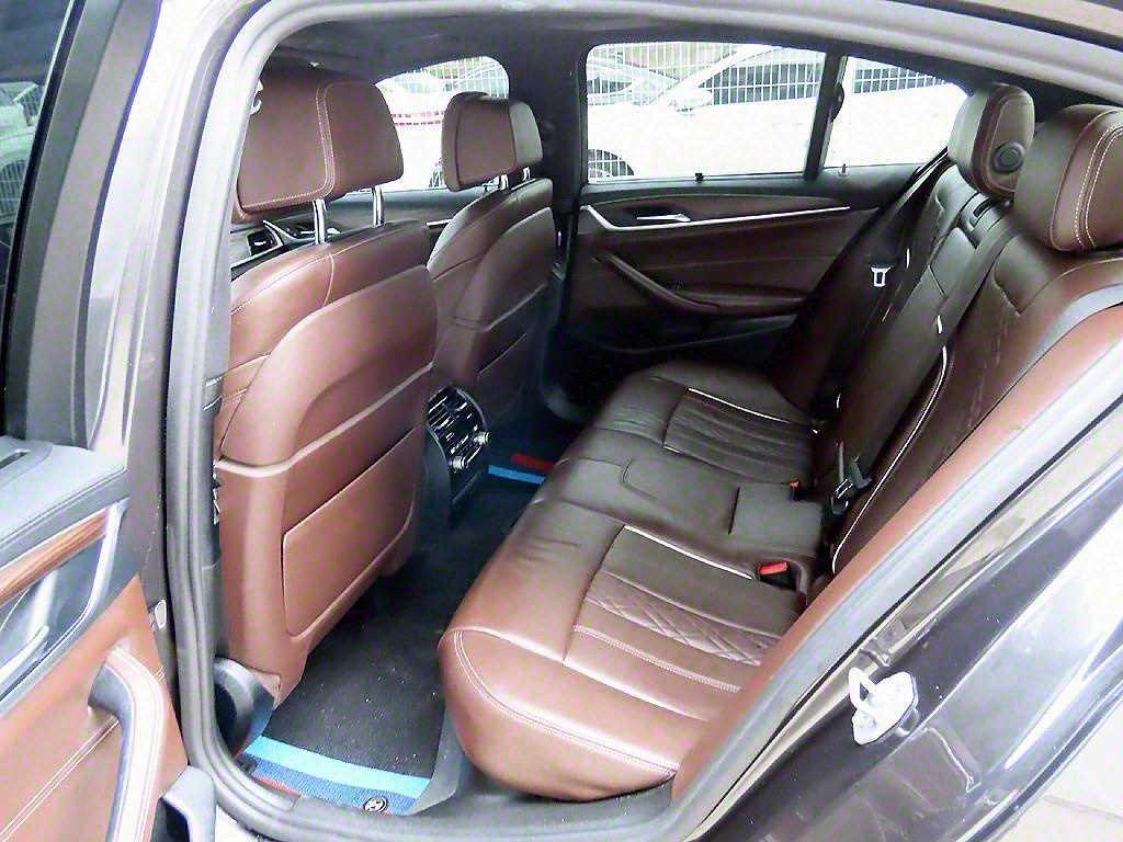 BMW 5 Series - Vista 6