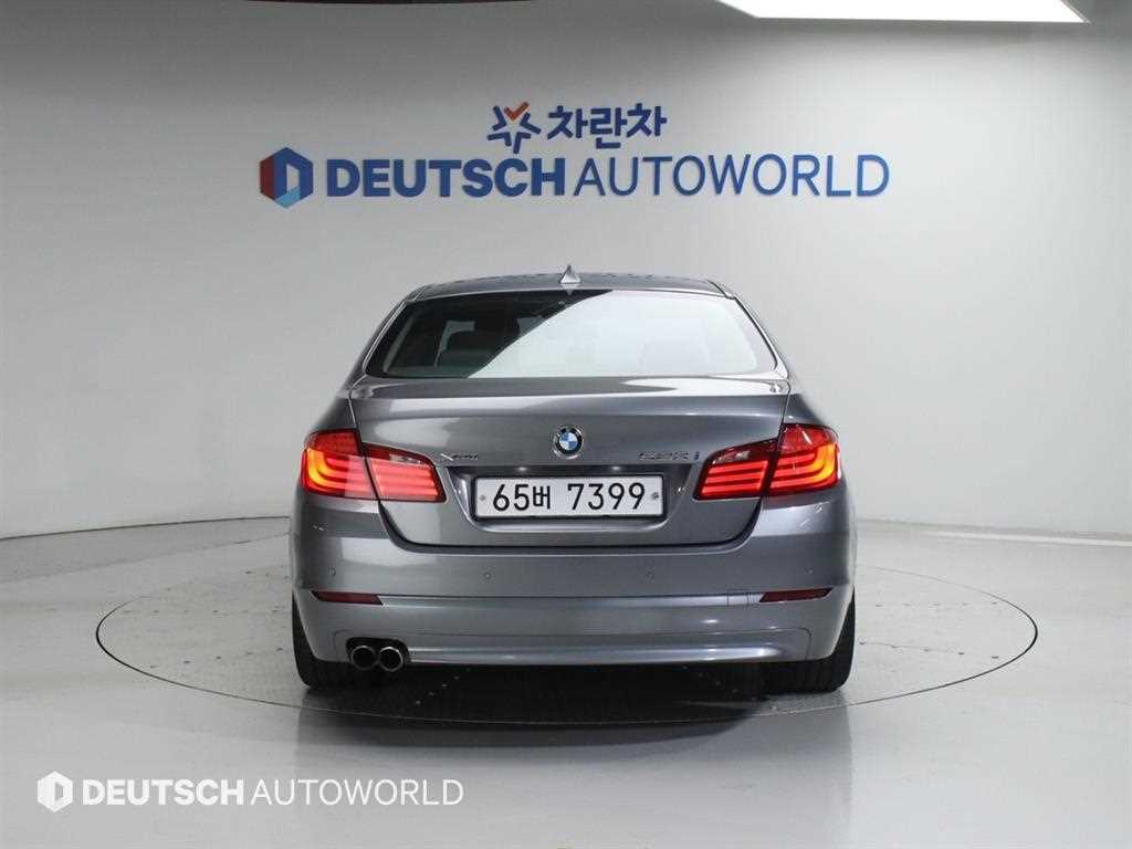 BMW 5 Series - Vista 4