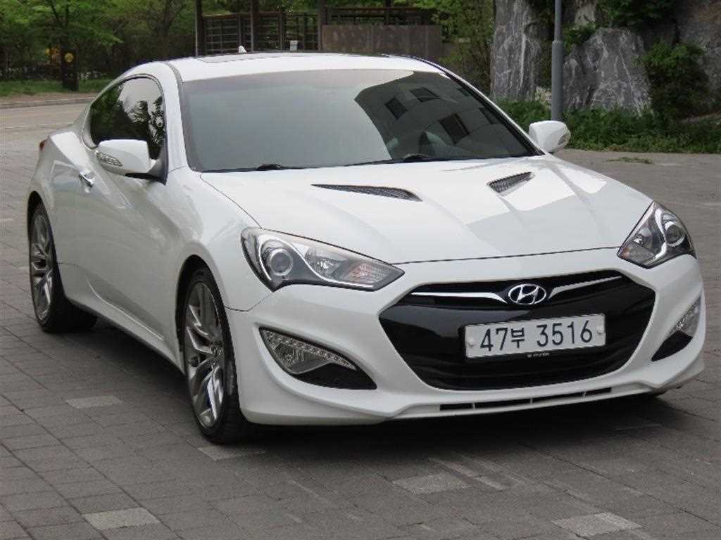 HYUNDAI Genesis - Vista 2