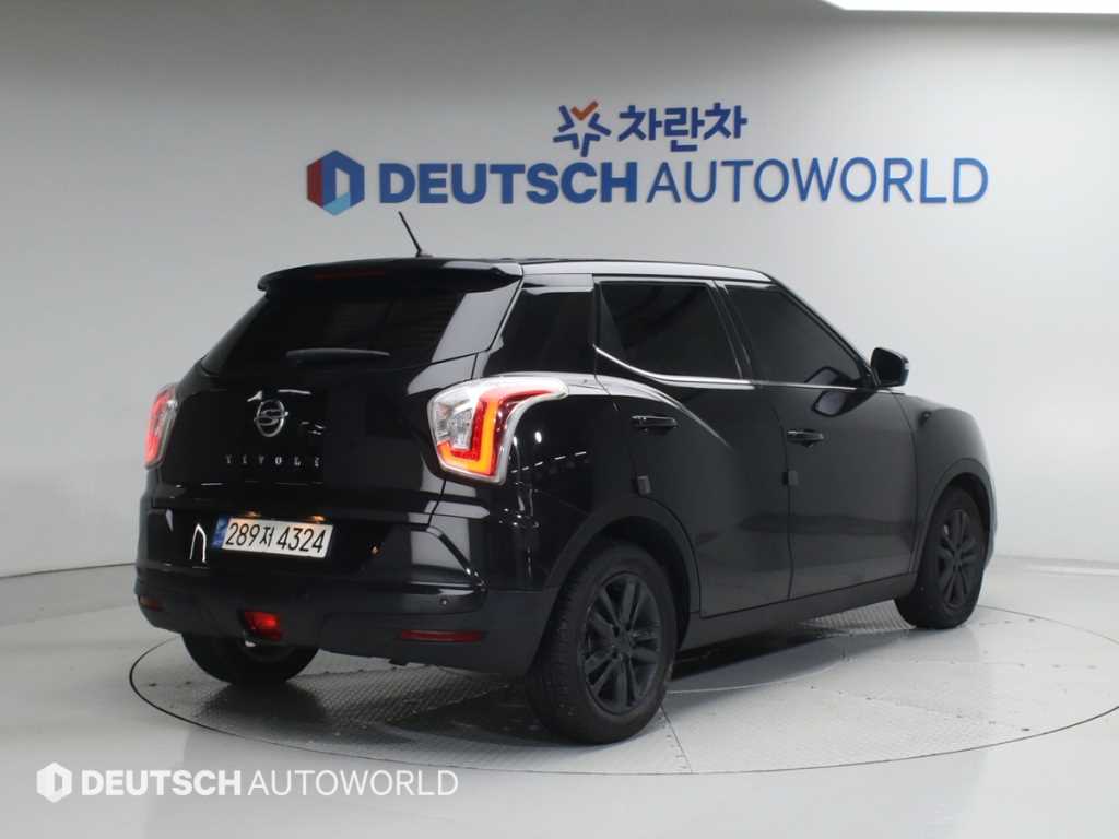 Ssangyong Tivoli - Vista 2