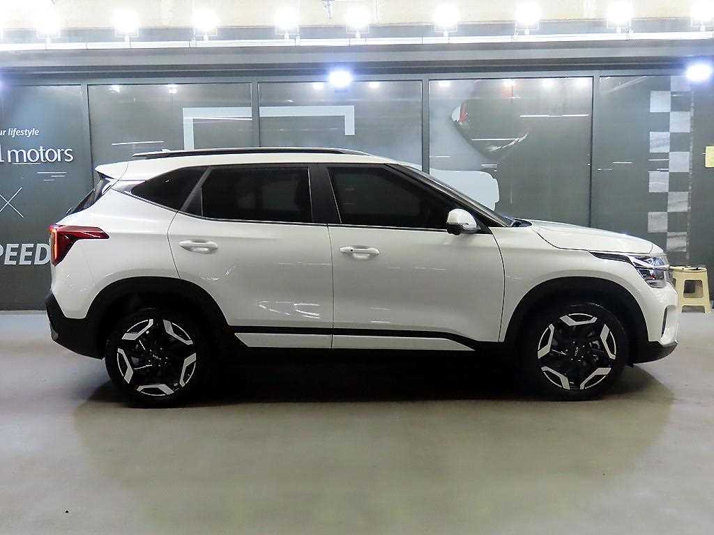 KIA Seltos - Vista 3