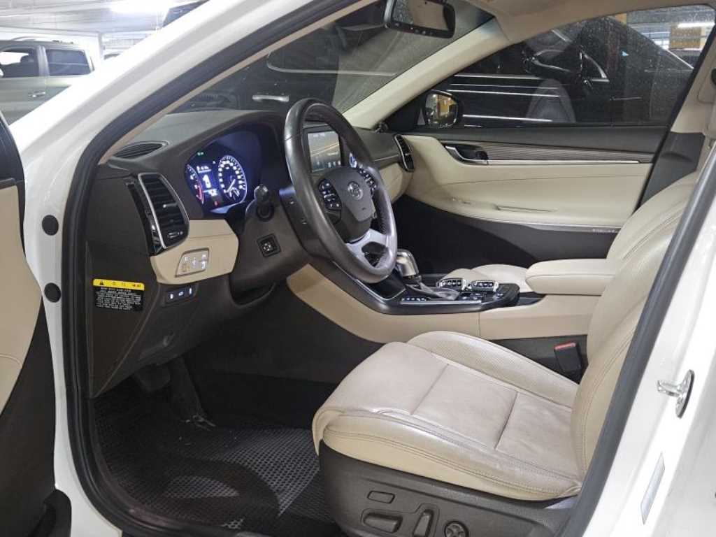 HYUNDAI Grandeur - Vista 12