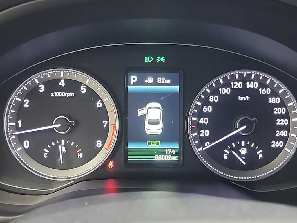 HYUNDAI Grandeur - Vista 6