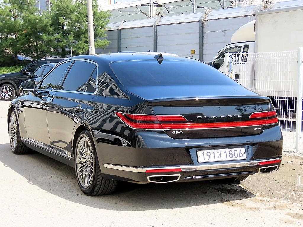 Genesis G90 - Vista 3