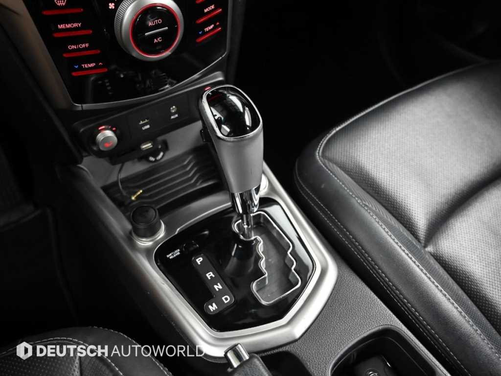 Ssangyong Tivoli - Vista 9
