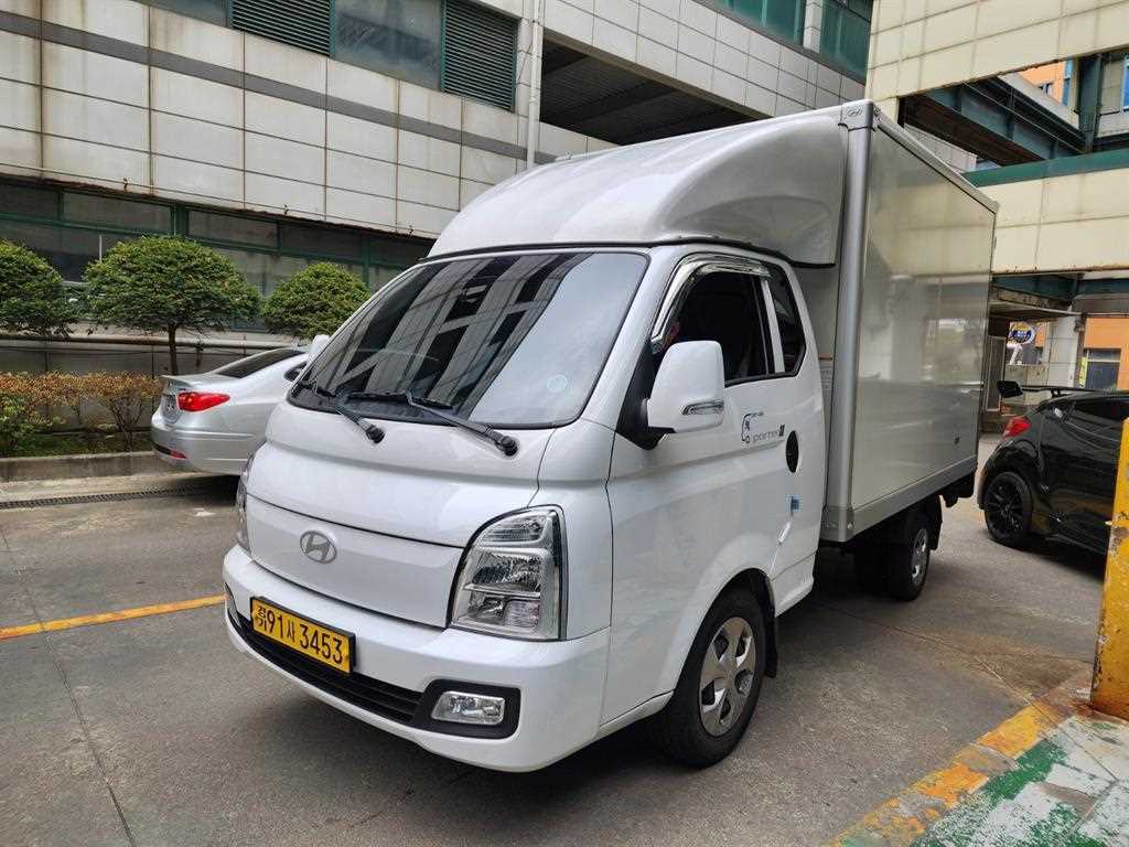 Small Truck Normal Box(High Deck) 2025 Blanco - Importación desde Corea - HF Imports Iquique - Foto 1