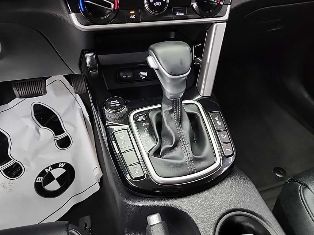 KIA Seltos - Vista 8