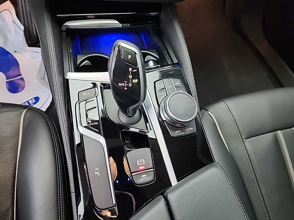 BMW 5 Series - Vista 8