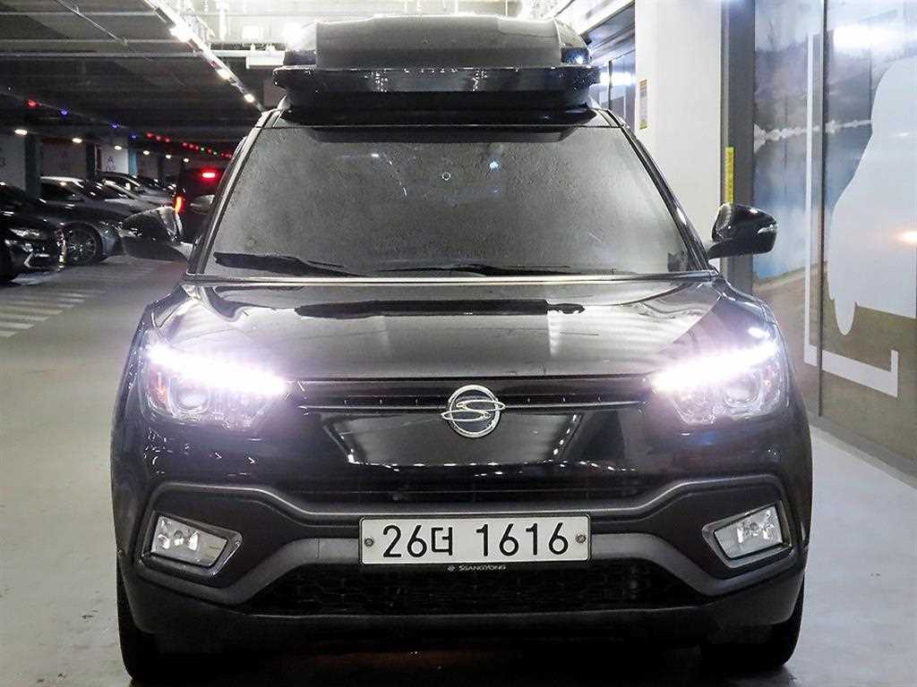 Ssangyong Tivoli - Vista 2