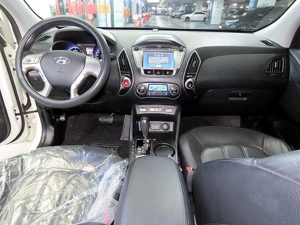HYUNDAI Tucson - Vista 10