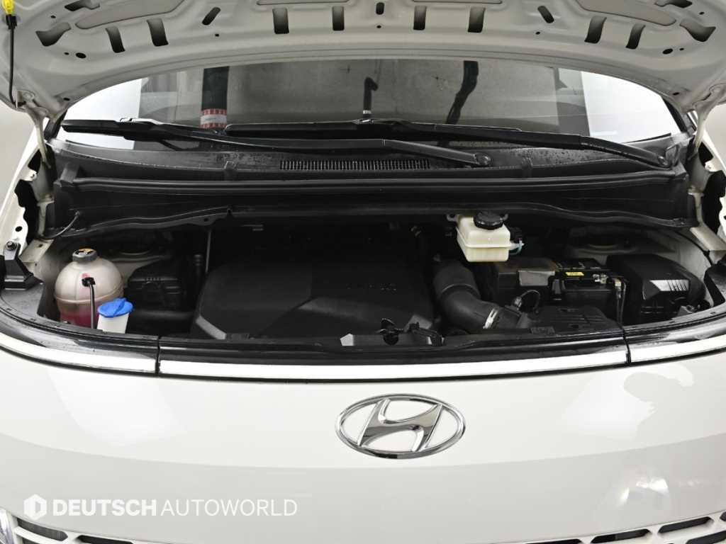 HYUNDAI Staria - Vista 6