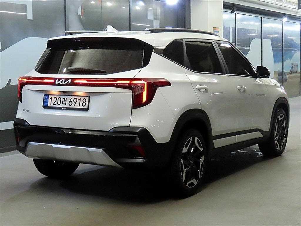 KIA Seltos - Vista 4