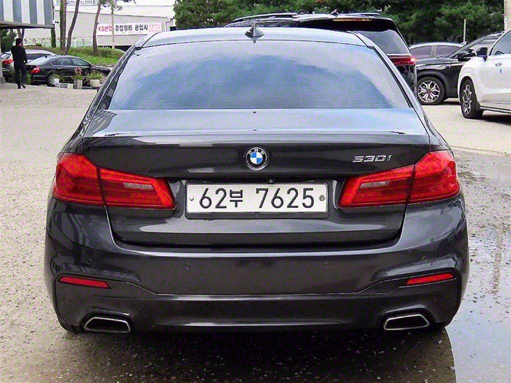 BMW 5 Series - Vista 4