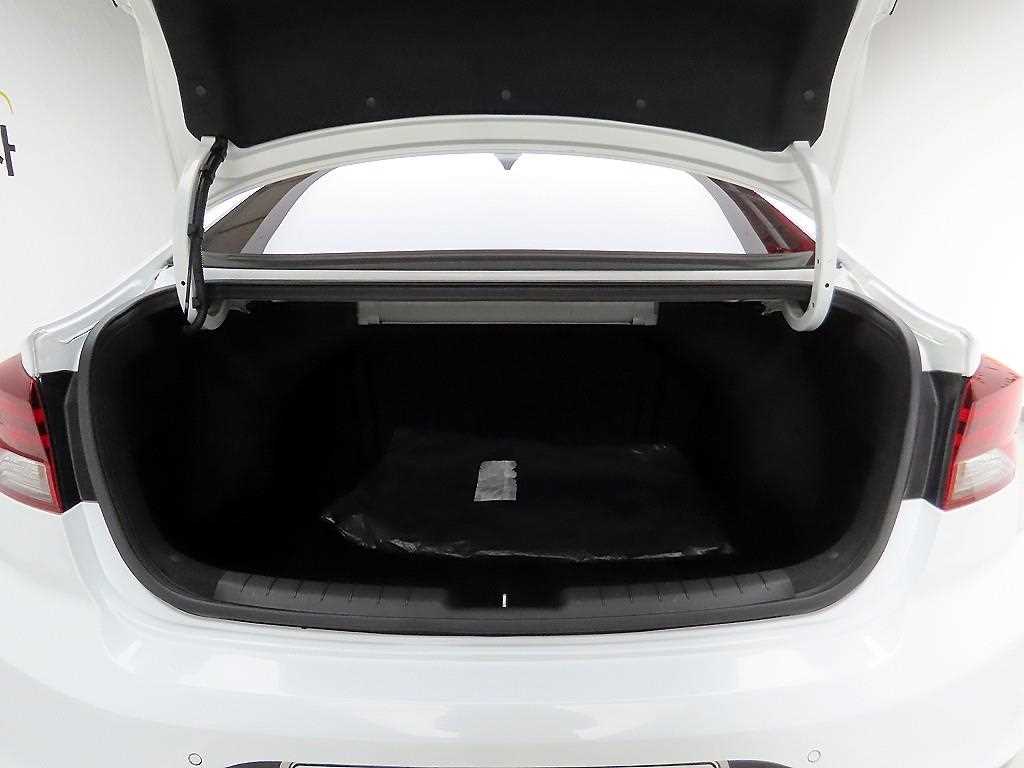 HYUNDAI Avante 2019 Blanco - Importación desde Corea - HF Imports Iquique - Foto 19