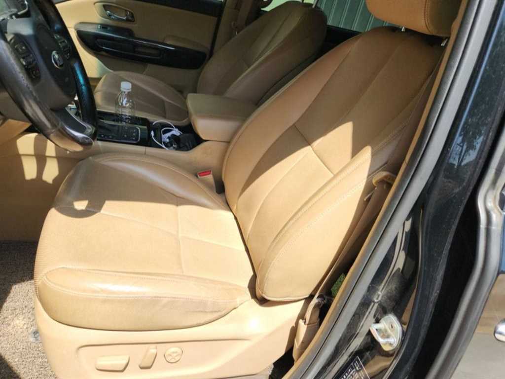 KIA Carnival - Vista 7