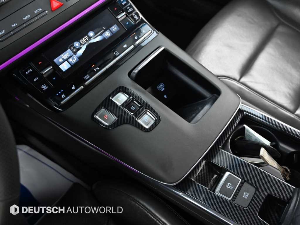 HYUNDAI Grandeur - Vista 9