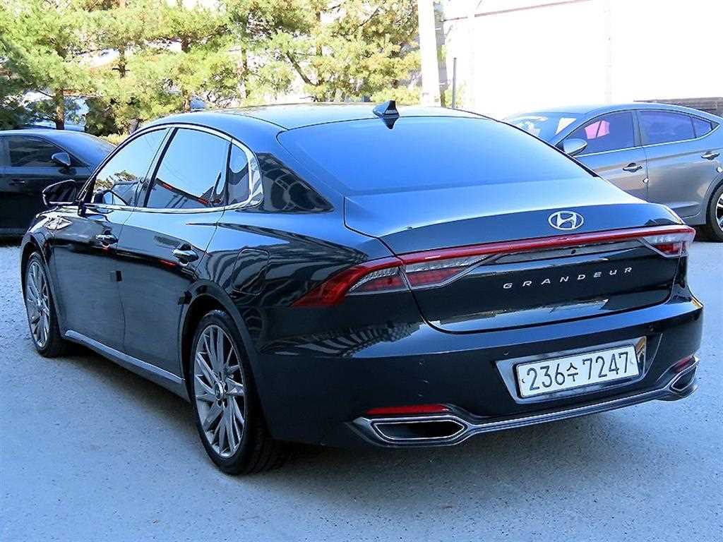 HYUNDAI Grandeur - Vista 3