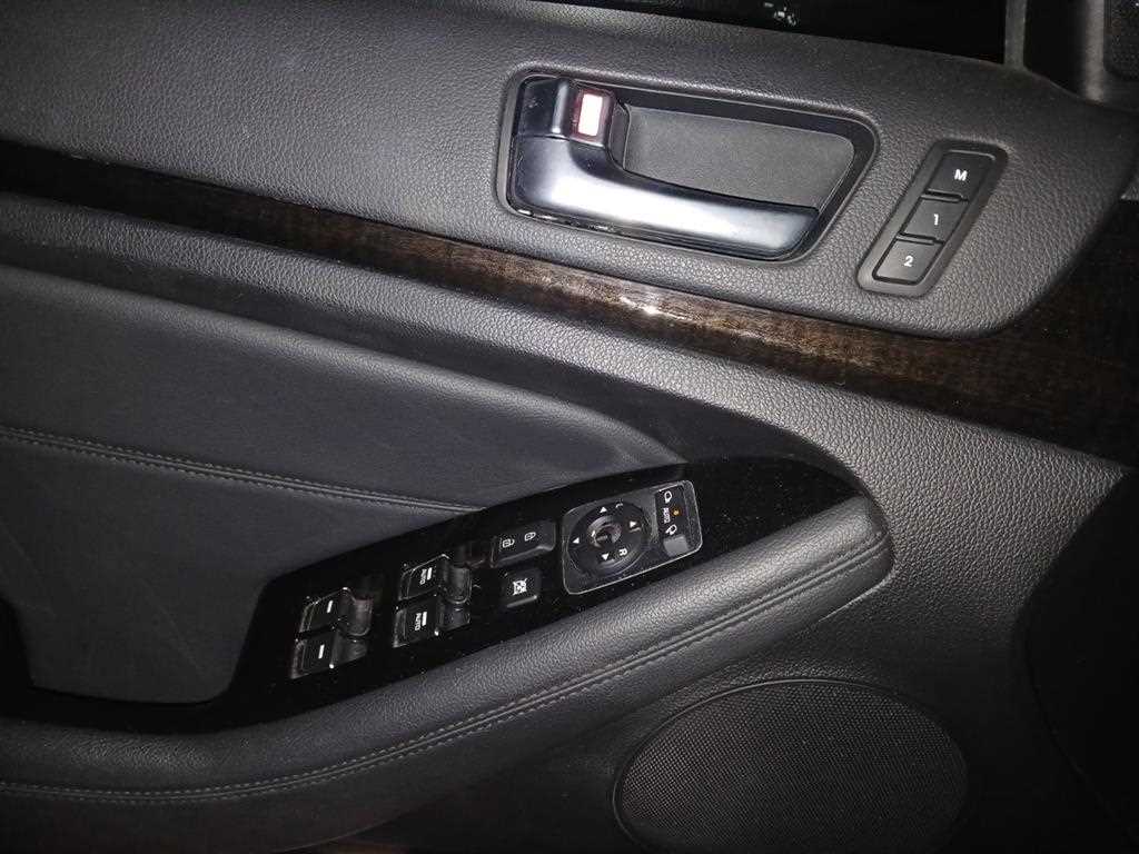 KIA K7 - Vista 11