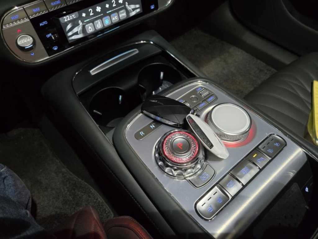 Genesis G90 2022 Negro - Importación desde Corea - HF Imports Iquique - Foto 13