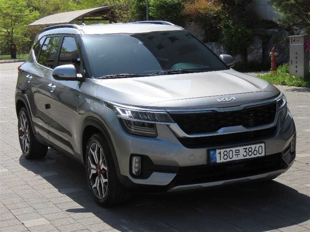 KIA Seltos - Vista 2