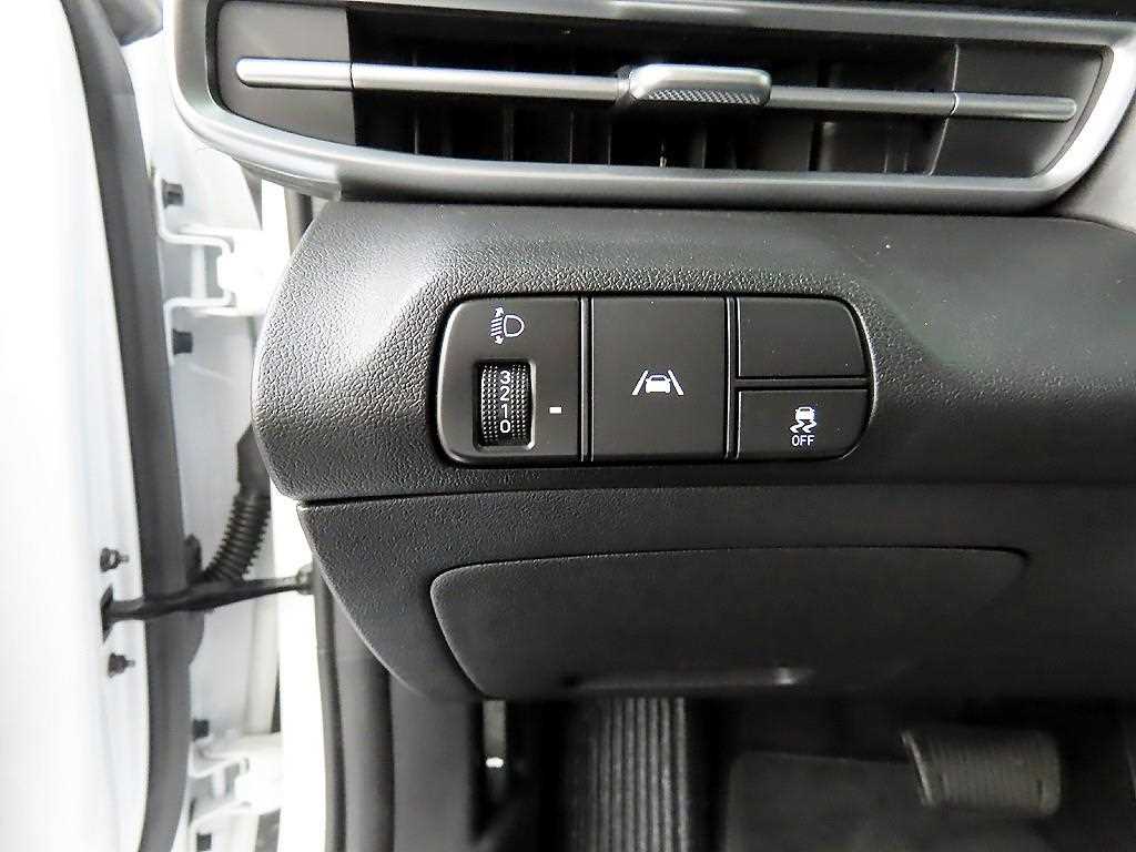HYUNDAI Avante - Vista 12