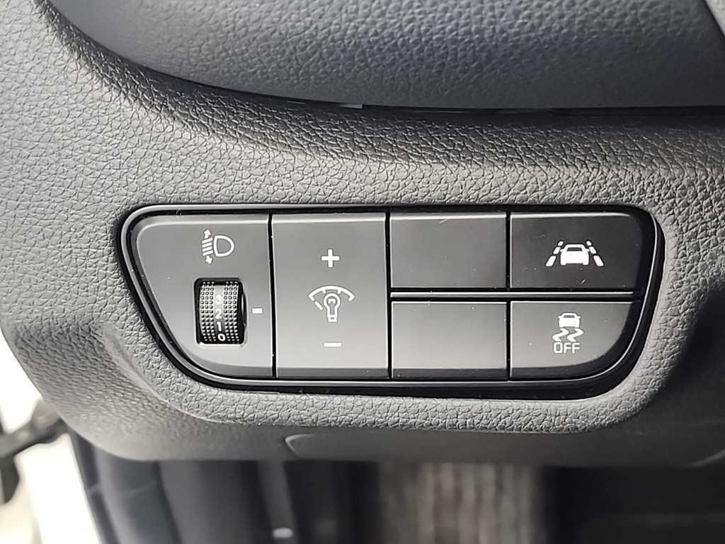 KIA Seltos 2023 Blanco - Importación desde Corea - HF Imports Iquique - Foto 16